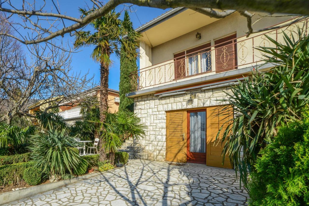 Apartments Antic 4255 Selce Buitenkant foto