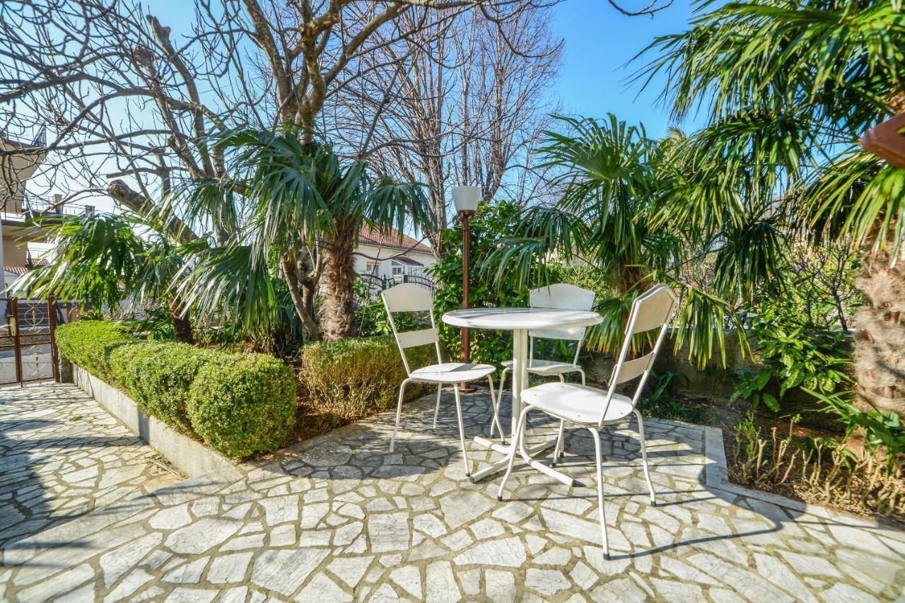 Apartments Antic 4255 Selce Buitenkant foto